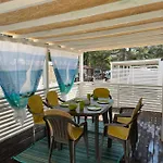 Dalmacia Mobilehome At The Beach プリヴラカ