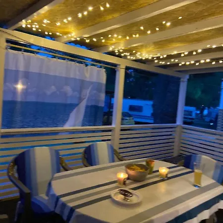 Apartman Dalmacia Mobilehome At The Beach Privlaka