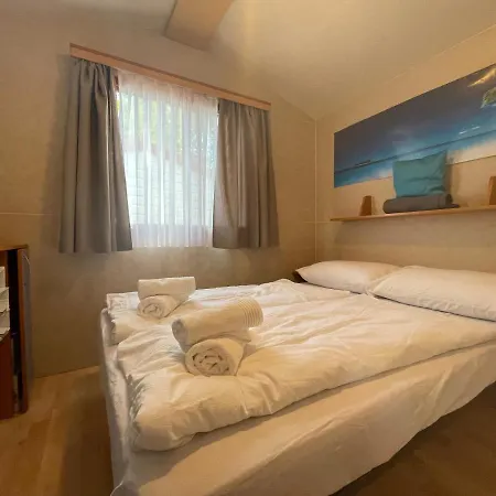 Dalmacia Mobile Homes And Caravans At The Apartment Privlaka (Zadar)