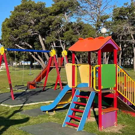 Dalmacia Mobilehome At The Beach Apartman Privlaka