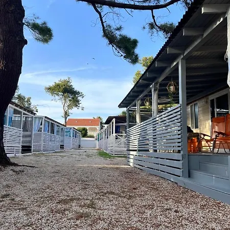Apartman Dalmacia Mobilehome At The Beach